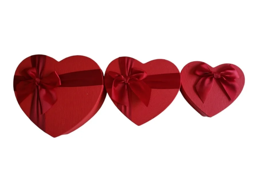 PAQUETE CAJA ROJA CORAZON  X3 